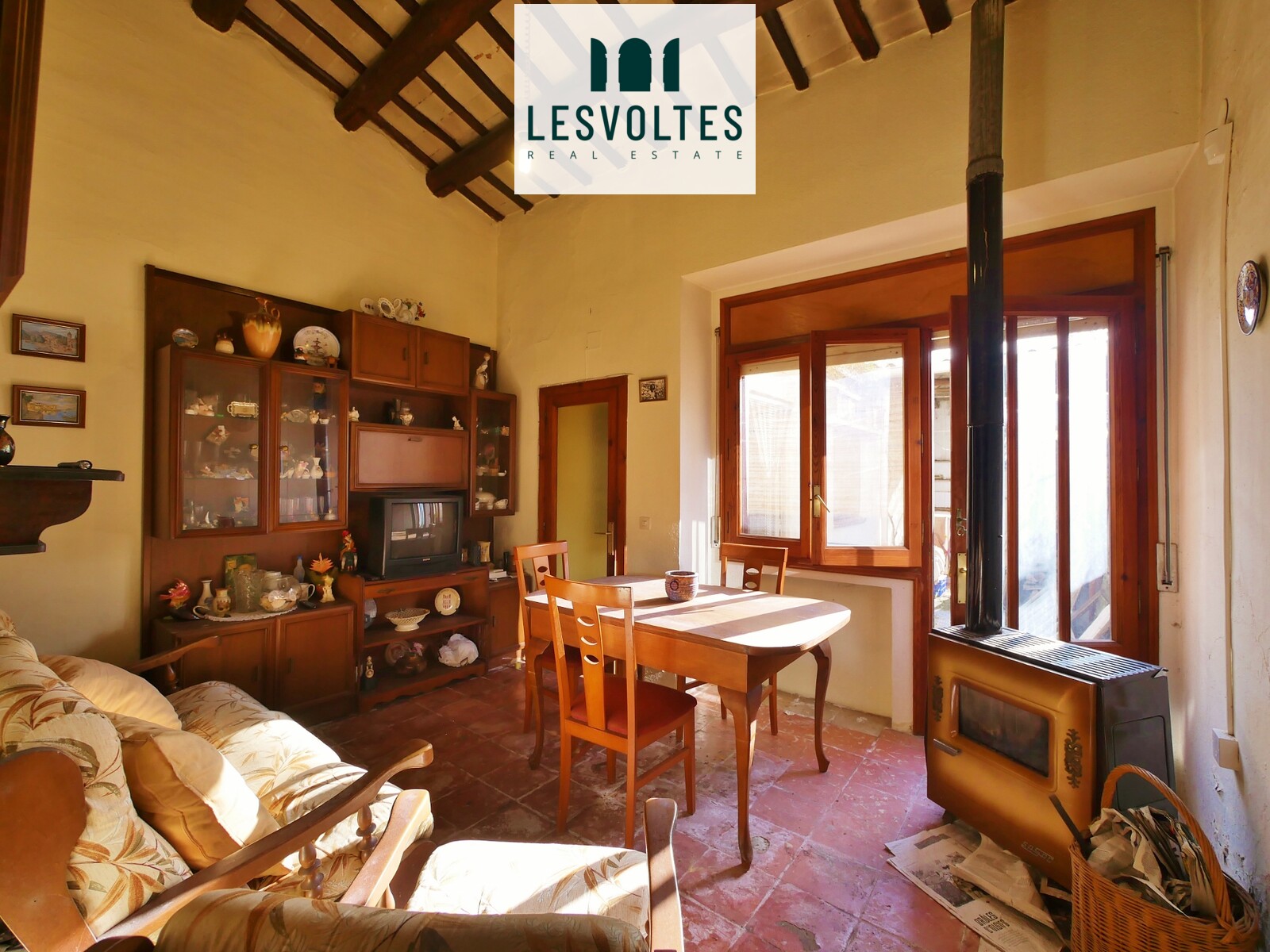 CASA DE POBLE ADOSSADA DE 45M² AMB PATI EN VENDA A PALAFRUGELL