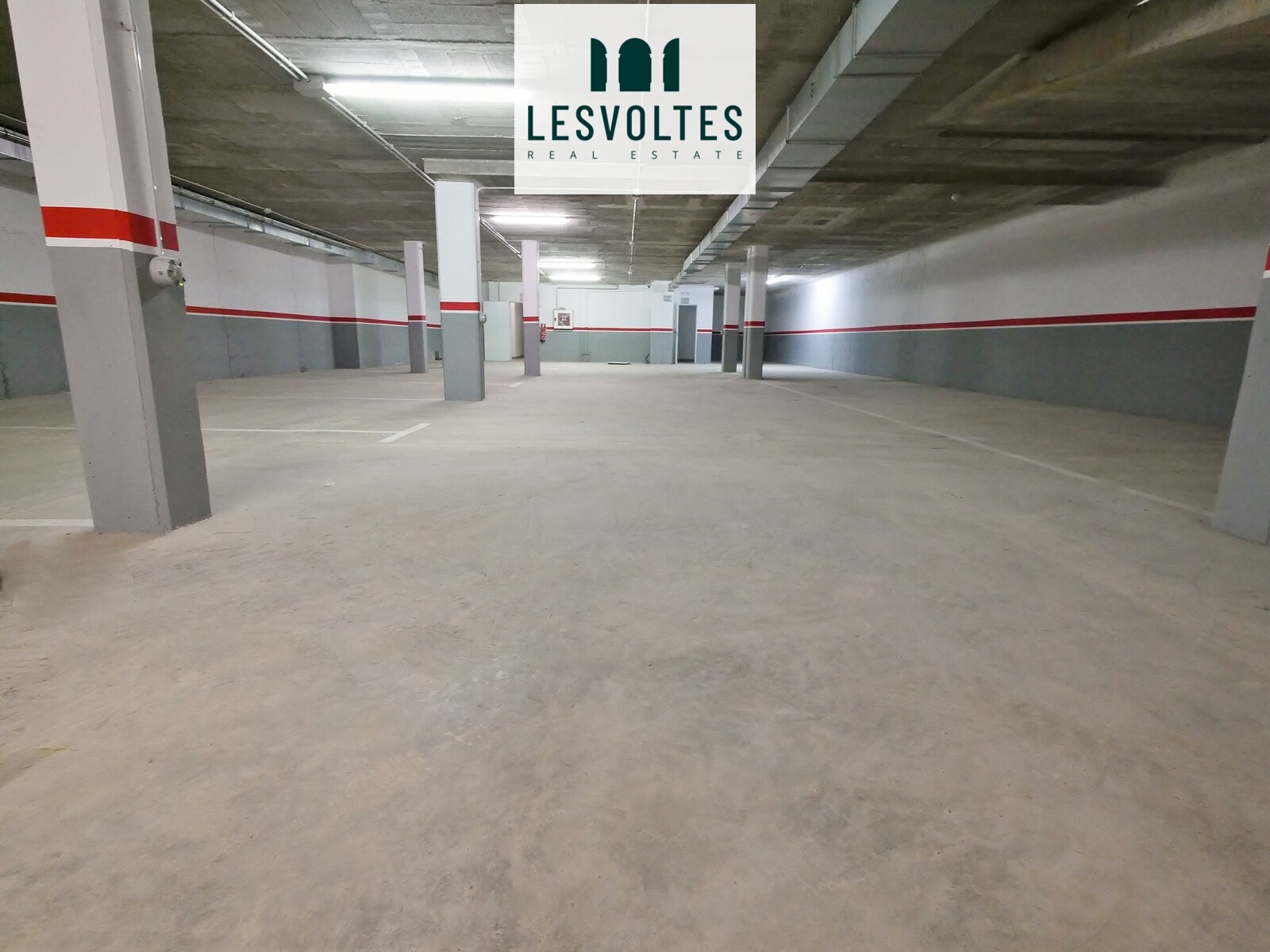 PLAÇA D’APARCAMENT DE 11 M² EN VENDA AL CENTRE DE PALAFRUGELL