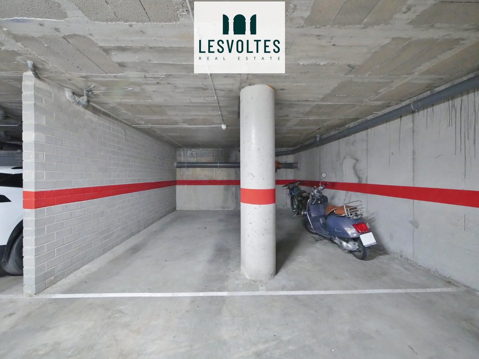 ÀMPLIA PLAÇA D’APARCAMENT DOBLE DE 20M² A PROP DEL CENTRE DE PALAFRUGELL